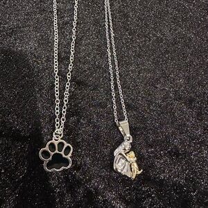 2 FOR $15 BUNDLE 🎁🎁 New dog charm necklace set